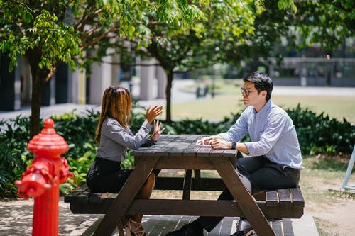 chào hỏi trong tiếng Anh giao tiếp hàng ngày