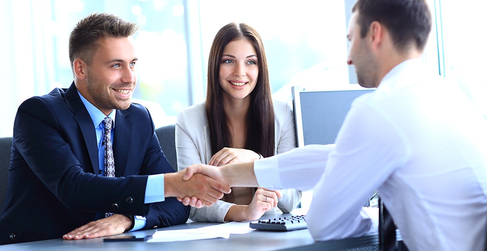 Học hội thoại tiếng Anh theo chủ đề trong công sở | ELSA Speak
