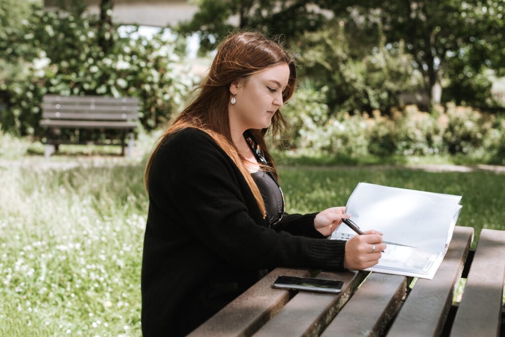 Chia nhỏ thời gian học và thay đổi địa điểm để tạo hứng thú | ELSA Speak