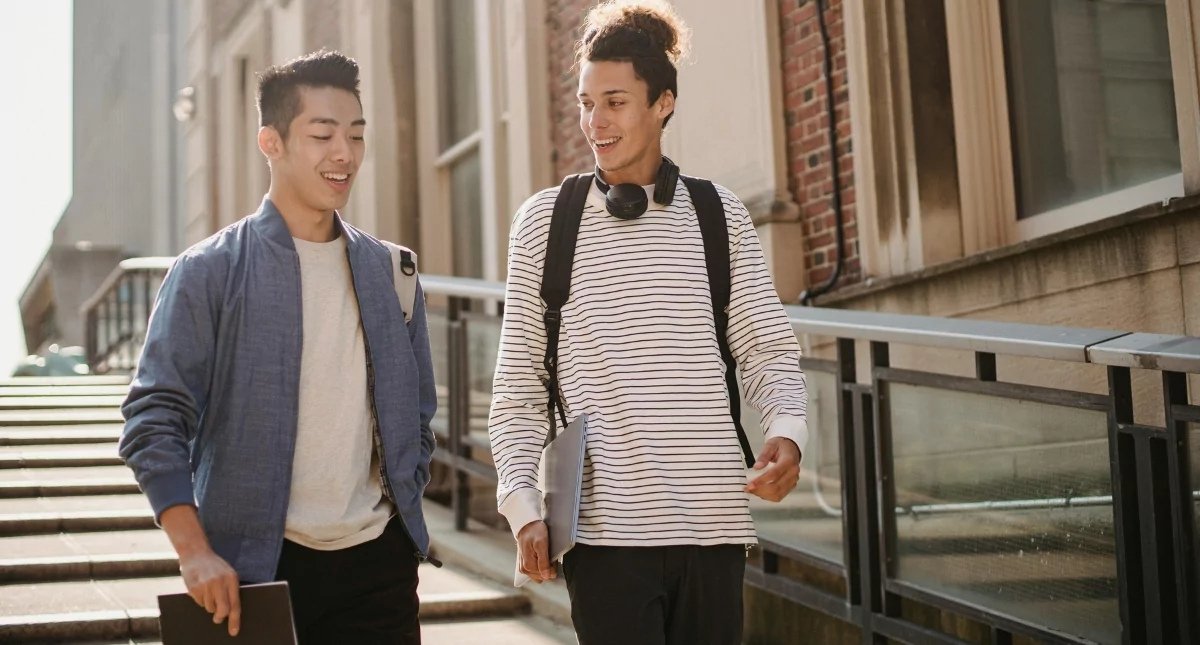 50 câu giao tiếp tiếng Anh cơ bản dễ học cho người mất gốc