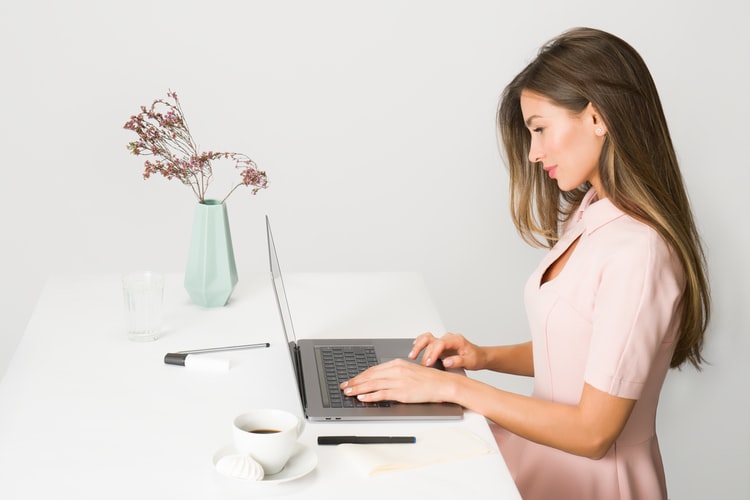 Ứng dụng học tiếng anh giao tiếp online miễn phí | ELSA Speak
