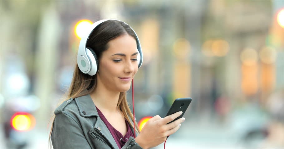 Luyện nghe tiếng Anh mỗi ngày | ELSA Speak