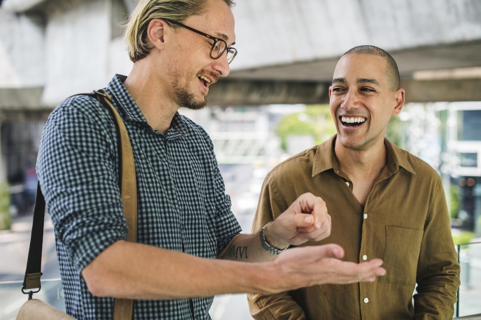 Nói không có trọng âm và ngữ điệu là lỗi thường gặp khi phát âm tiếng Anh | ELSA Speak