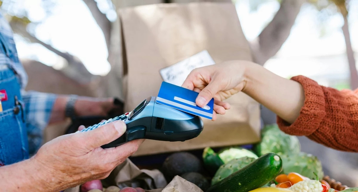 Các trường hợp sử dụng từ vựng “Toll”, “Charge”, “Fare”, “Fine” và “Fee” trong tiếng Anh