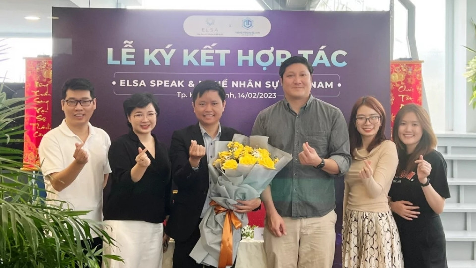 ELSA mở rộng hợp tác cùng Nghề Nhân Sự Việt Nam, mang sản phẩm học tiếng Anh đến các bạn trẻ thuộc mảng Nhân sự