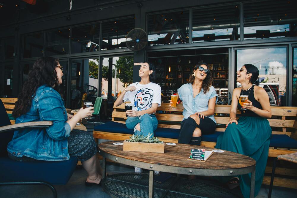 Học IELTS có giao tiếp được không