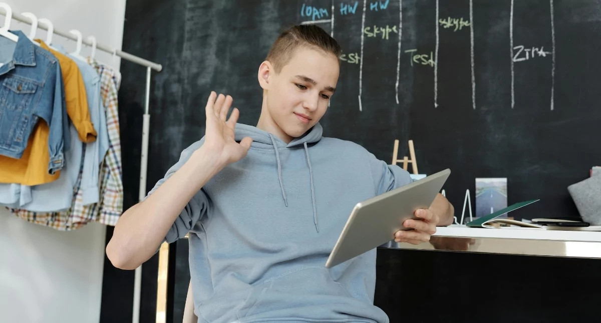 Các từ để hỏi trong tiếng Anh (Wh-question): Cách dùng và ví dụ minh họa