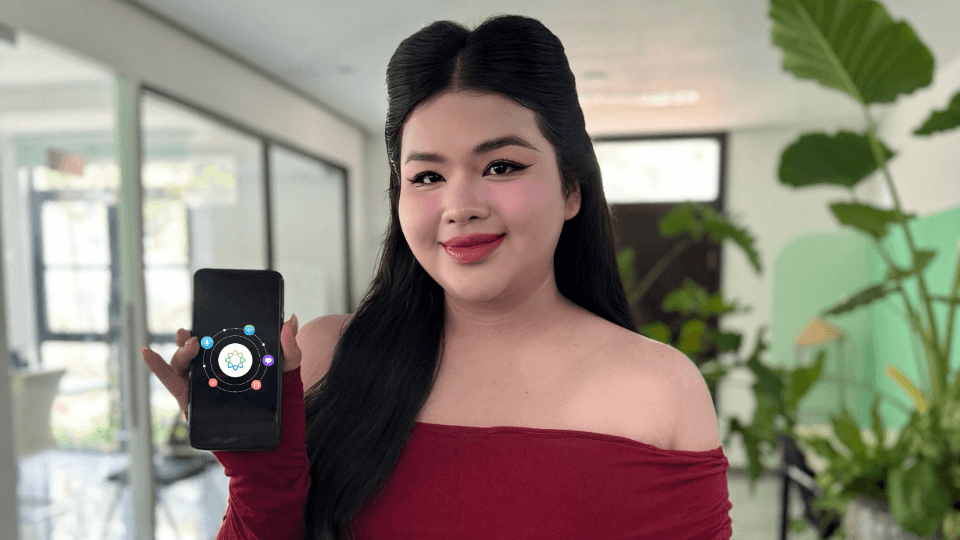 Huy Hoàng đã có màn phiên dịch cực kỳ ấn tượng tại Miss International Queen 2024 Huy Hoàng đã có màn phiên dịch cực kỳ ấn tượng tại Miss International Queen 2024