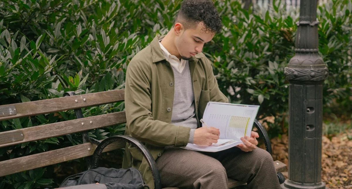 Trạng từ chỉ thời gian (Adverbs of time) trong tiếng Anh: Cách dùng và bài tập