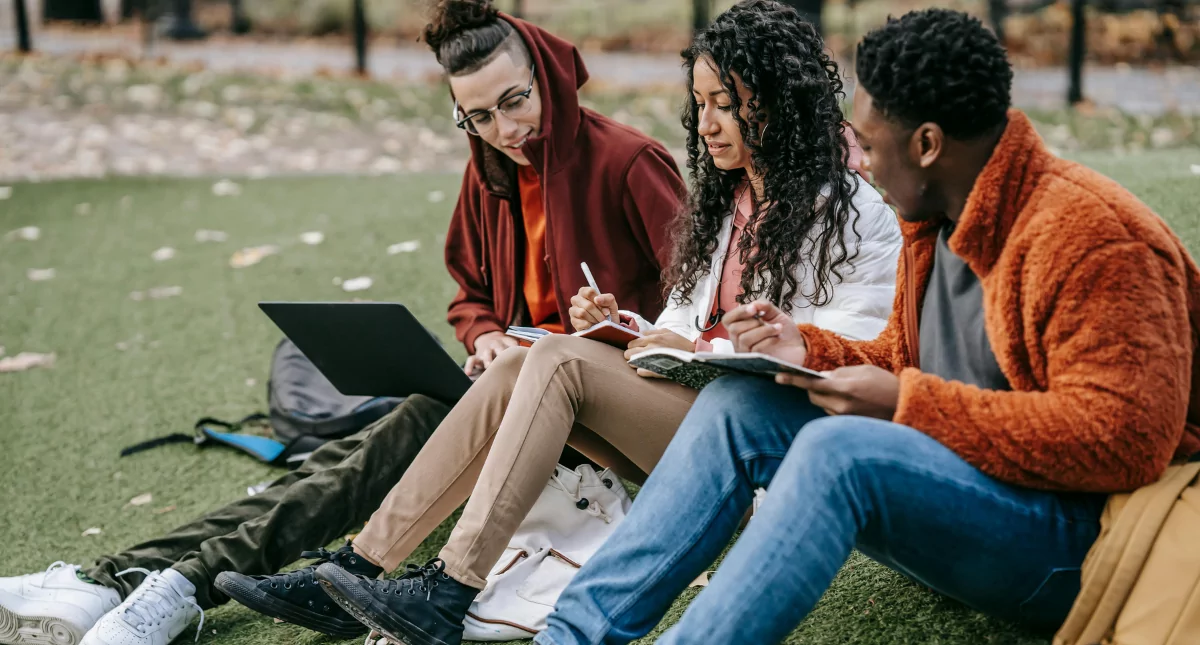 Du học Mỹ cần IELTS bao nhiêu? IELTS 5.0 có đi du học được không?