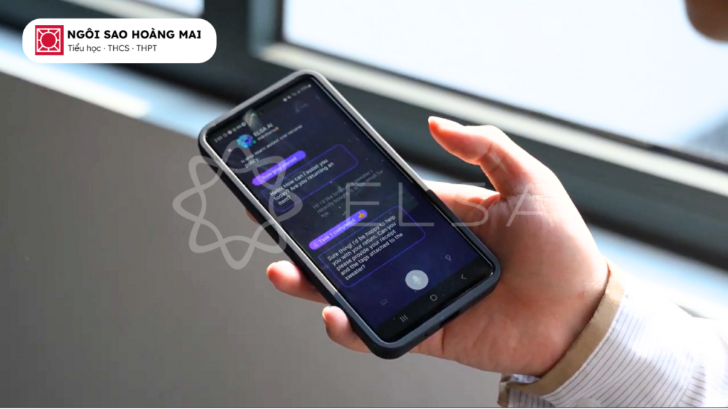 Hoang Mai students learning with ELSA on their phone